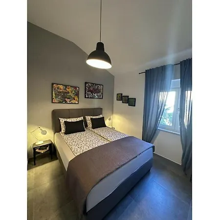 Сasa de vacaciones Urban Grey Poreč