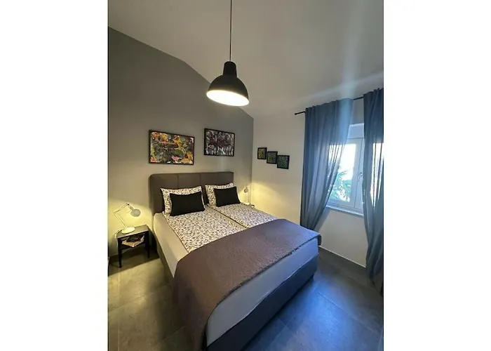 Vikendica Urban Grey Porec